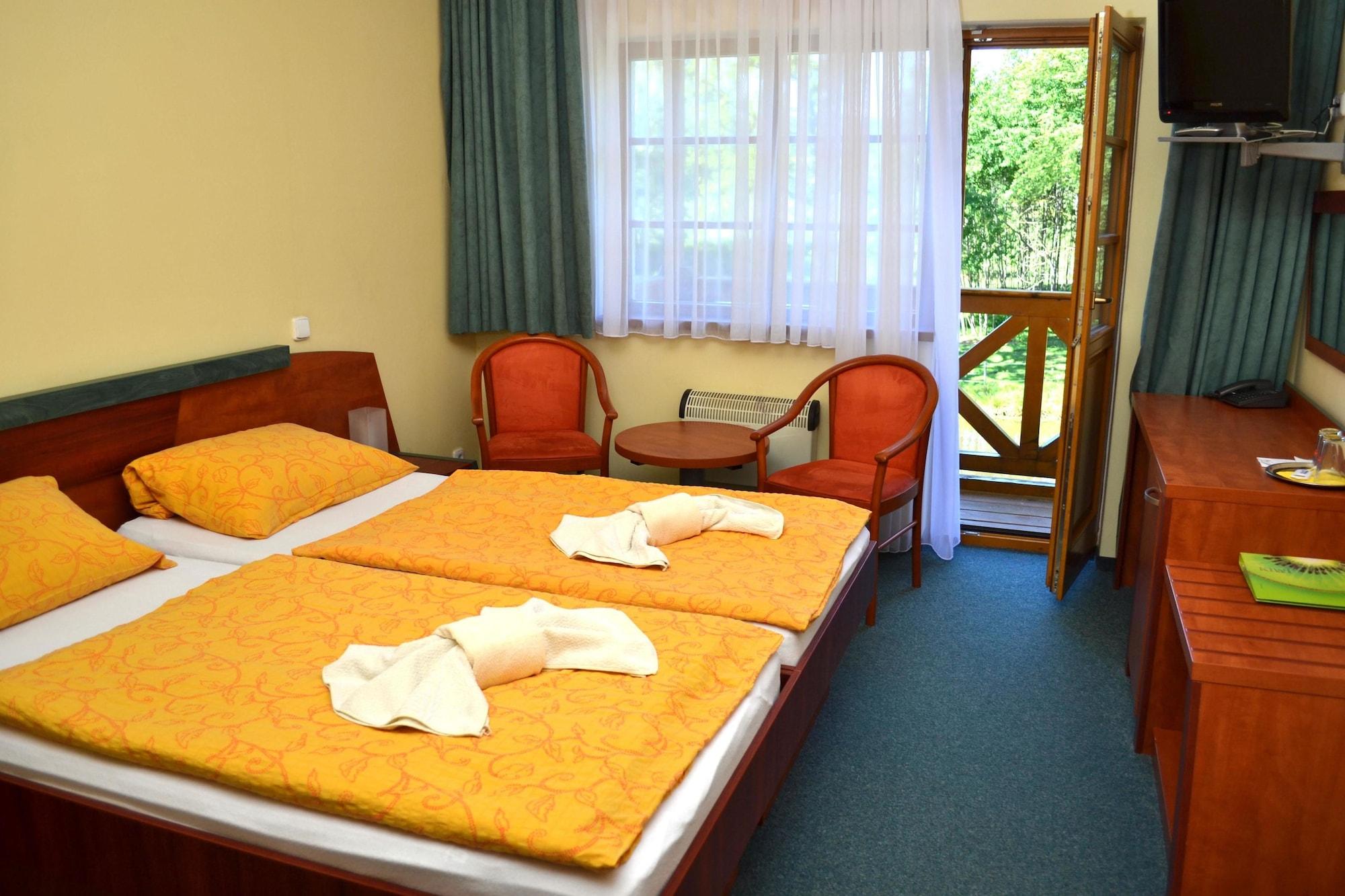 Hotel Resort Stein Cheb Εξωτερικό φωτογραφία