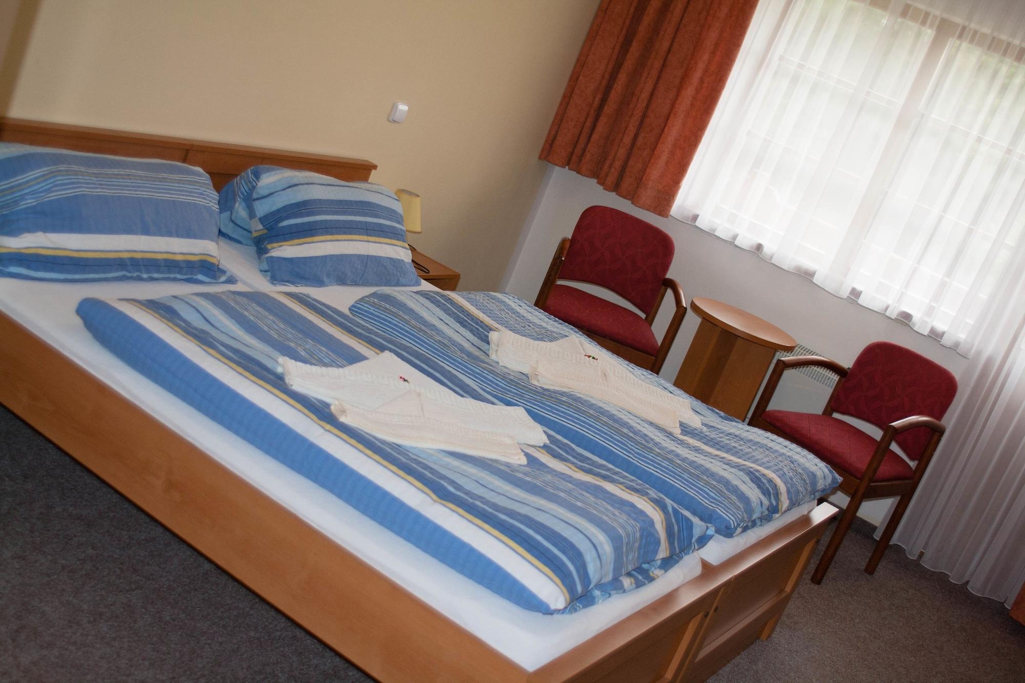 Hotel Resort Stein Cheb Εξωτερικό φωτογραφία