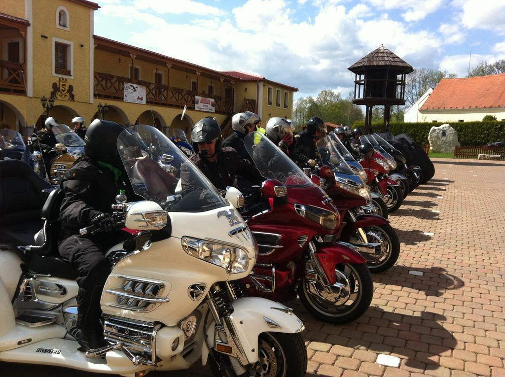 Hotel Resort Stein Cheb Εξωτερικό φωτογραφία