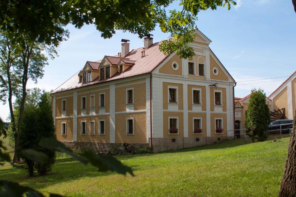 Hotel Resort Stein Cheb Εξωτερικό φωτογραφία