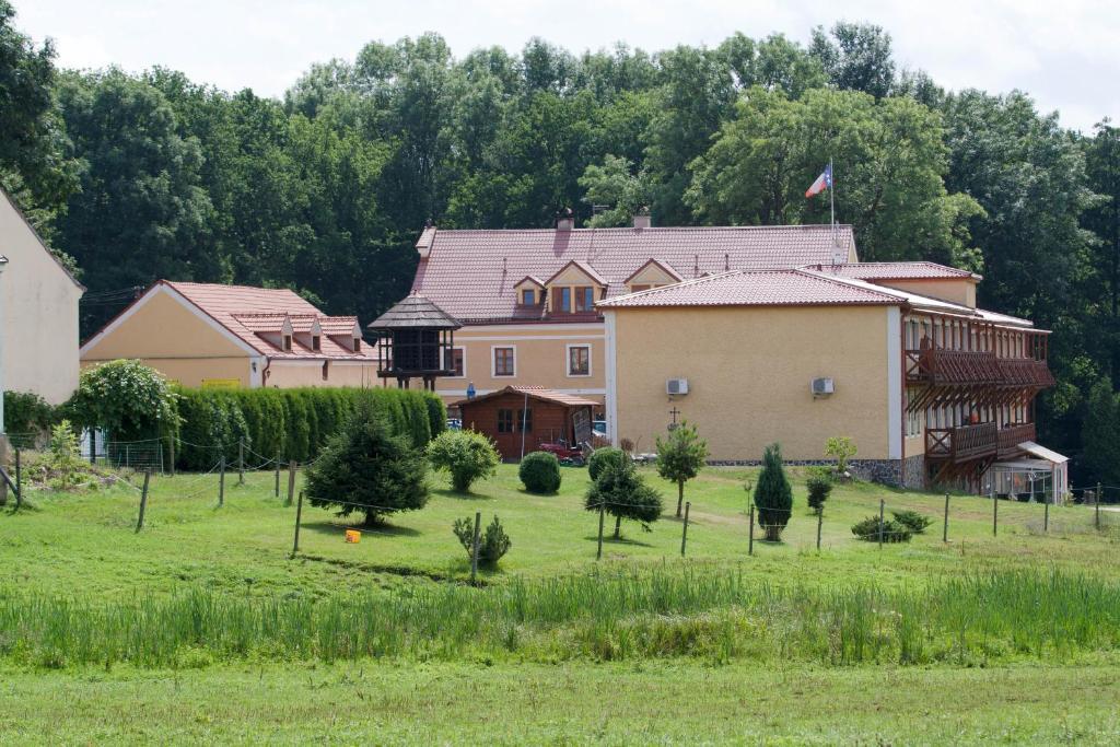 Hotel Resort Stein Cheb Εξωτερικό φωτογραφία