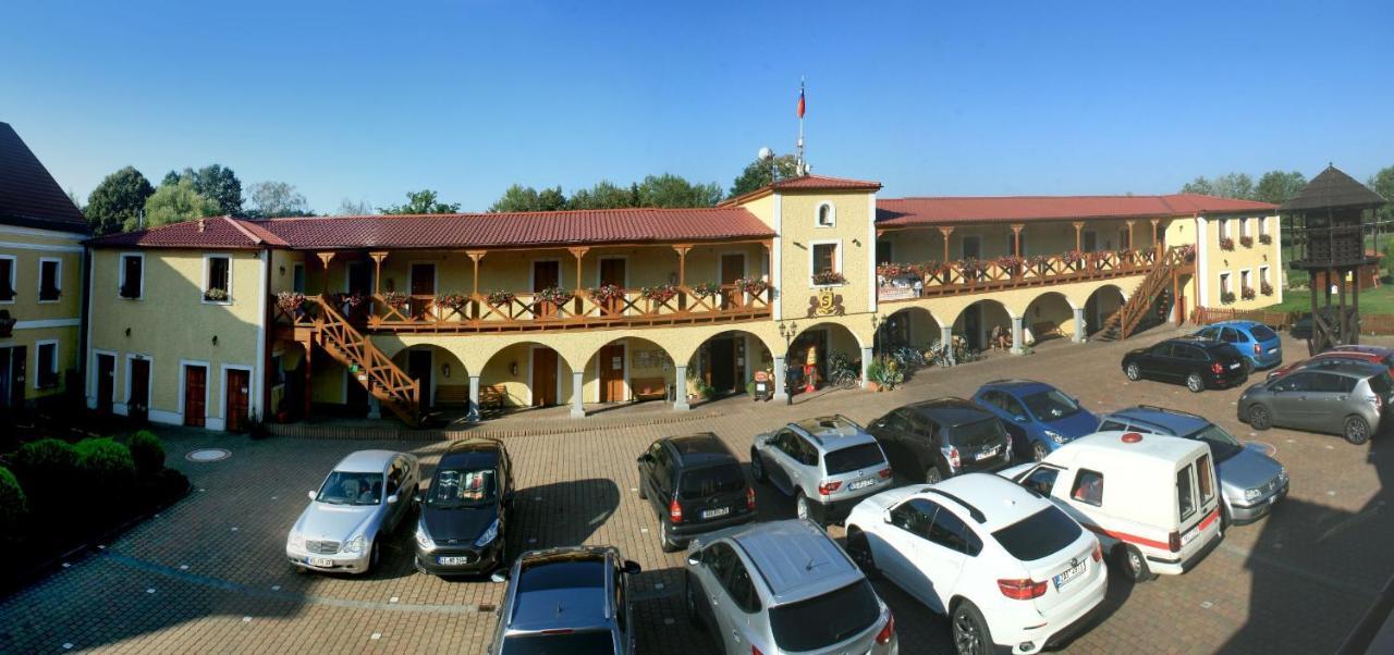 Hotel Resort Stein Cheb Εξωτερικό φωτογραφία